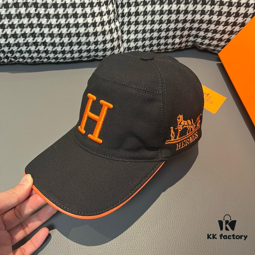 Box with Cloth Bag, HERMÈS Original Design Baseball Cap, Classic H, Authentic Mold Custom Made, Premium Canvas Fabric with Top Grain Leather, Original Factory Stainless Steel Adjustable Buckle, Exquisite Craftsmanship, Stylish and High Quality