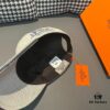 Box and Cloth Bag Included, HERMÈS Original Design Baseball Cap, Classic H Logo, Authentic Mold Custom Made, Premium Canvas Fabric with Top Layer Leather, Original Factory Stainless Steel Adjustable Buckle, Exquisite Craftsmanship, Stylish and High Quality