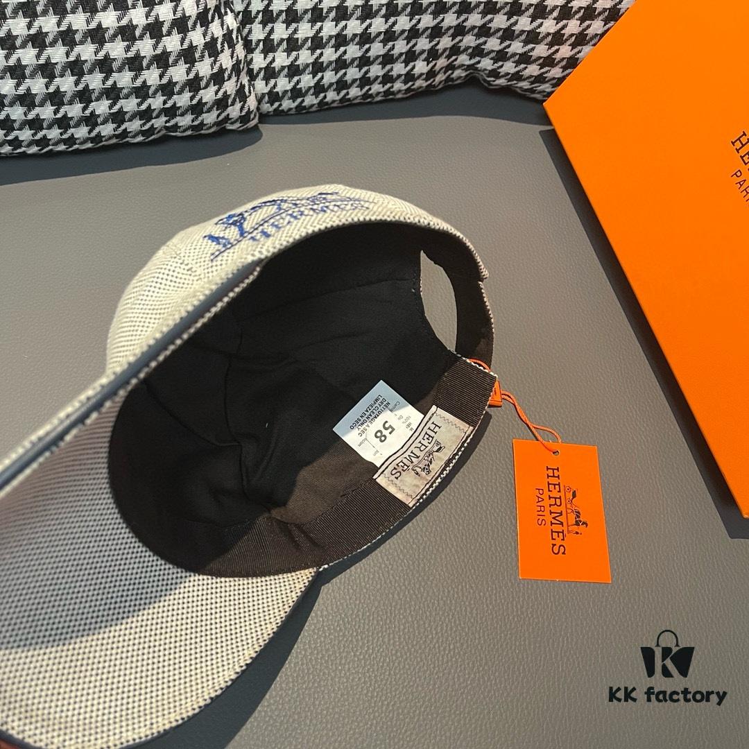 Box and Cloth Bag Included, HERMÈS Original Design Baseball Cap, Classic H Logo, Authentic Mold Custom Made, Premium Canvas Fabric with Top Layer Leather, Original Factory Stainless Steel Adjustable Buckle, Exquisite Craftsmanship, Stylish and High Quality