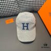 Box and Cloth Bag Included, HERMÈS Original Design Baseball Cap, Classic H Logo, Authentic Mold Custom Made, Premium Canvas Fabric with Top Layer Leather, Original Factory Stainless Steel Adjustable Buckle, Exquisite Craftsmanship, Stylish and High Quality