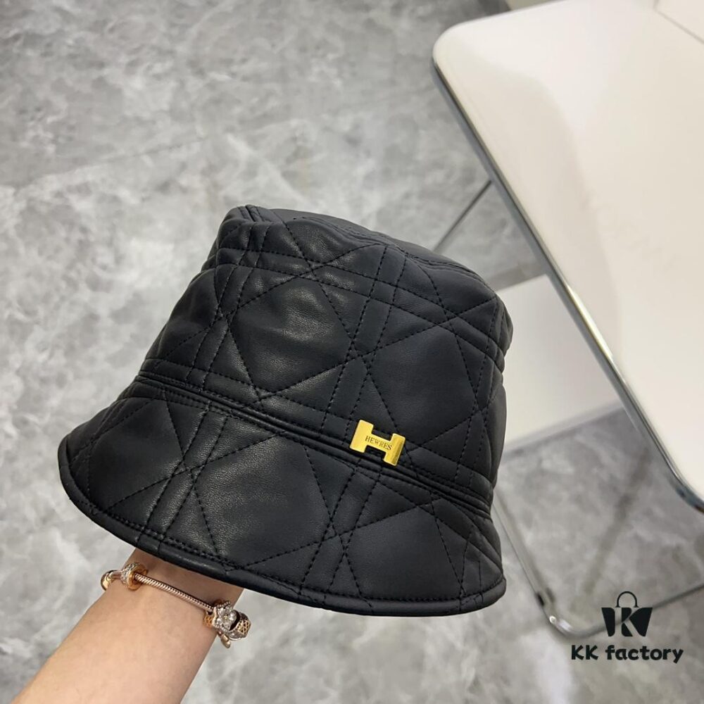 Hermès 2024 New Leather Quilted Irregular Fisherman Hat 💛 Dust Bag Included 🌈 Minimalist Style