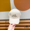 Hermès HERMES Limited Edition Embossed Baseball Cap, Official Website Original Lining, High-End Version for Connoisseurs – Breathable, Comfortable, Ultra UV Protection, Elegant and Sophisticated Style