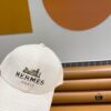Hermès HERMES Limited Edition Embossed Baseball Cap, Official Website Original Lining, High-End Version for Connoisseurs – Breathable, Comfortable, Ultra UV Protection, Elegant and Sophisticated Style