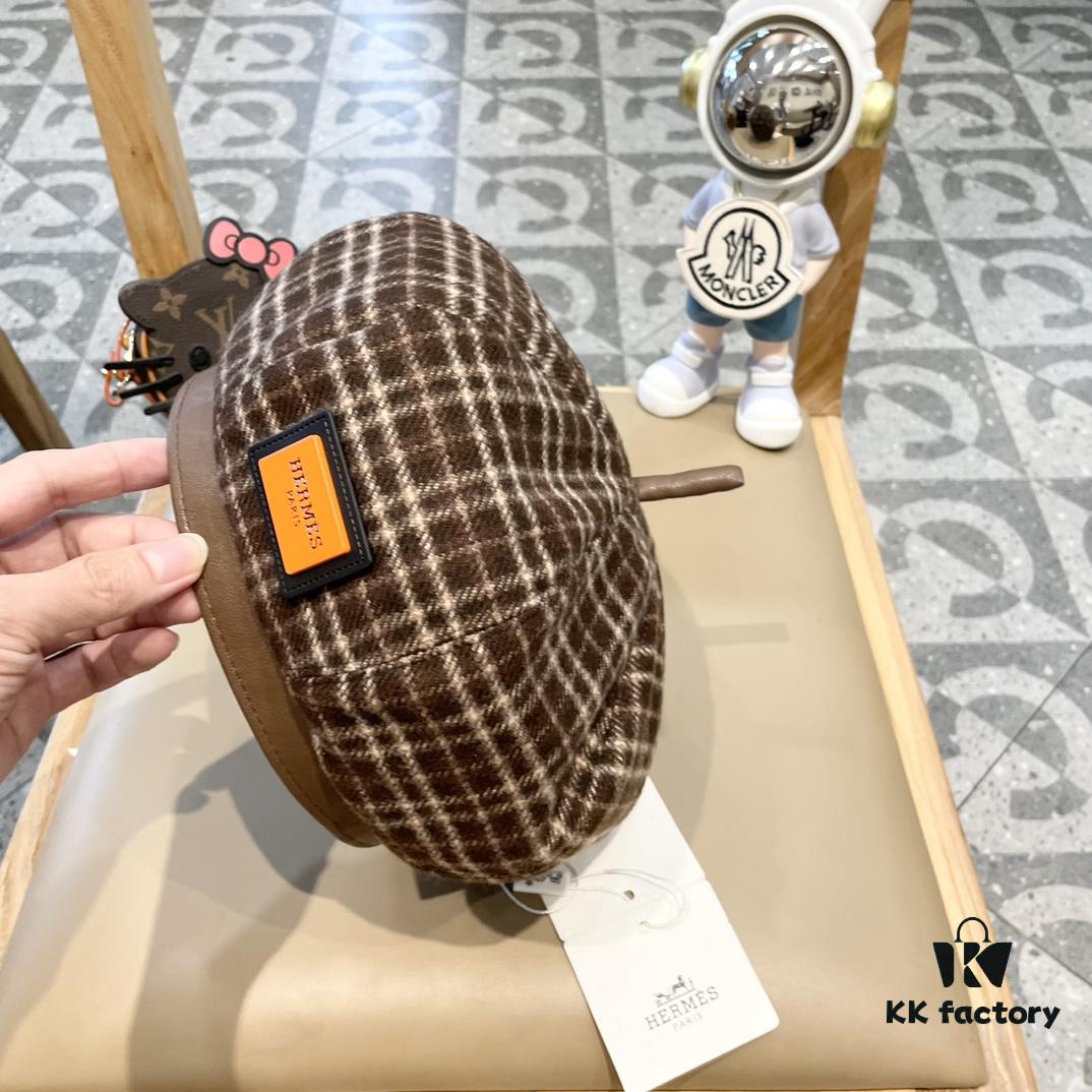 New Arrival HERMÈS Women's Fashionable Tartan Wool Beret, Korean-British Style Casual Artist Hat, Versatile Winter Beanie