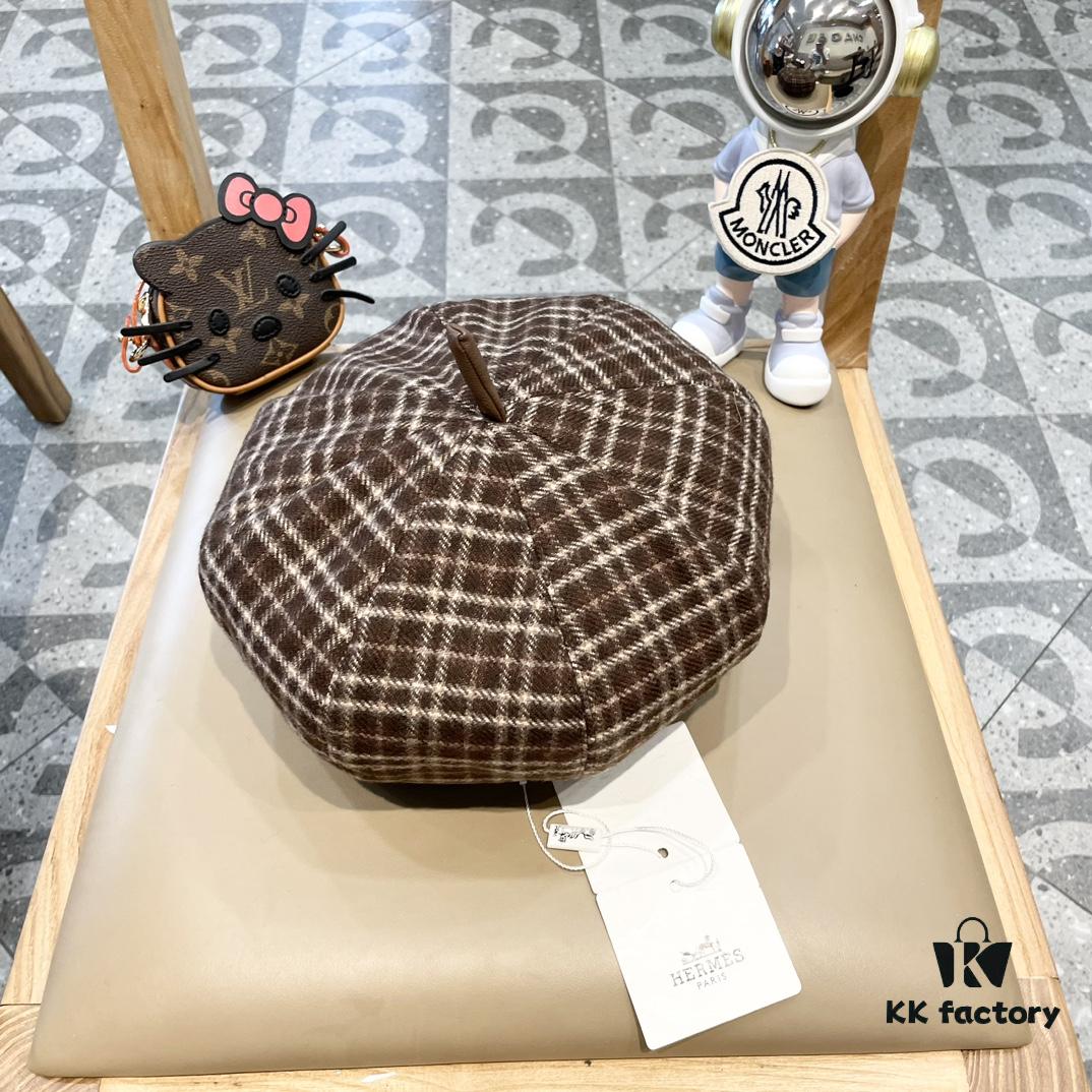 New Arrival HERMÈS Women's Fashionable Tartan Wool Beret, Korean-British Style Casual Artist Hat, Versatile Winter Beanie