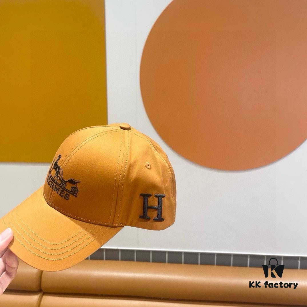 New Arrival HERMÈS Latest Authentic Baseball Cap, Color-Blocked H Design, Premium Craftsmanship with Original Breathable Canvas Fabric and Factory Stainless Steel Adjuster