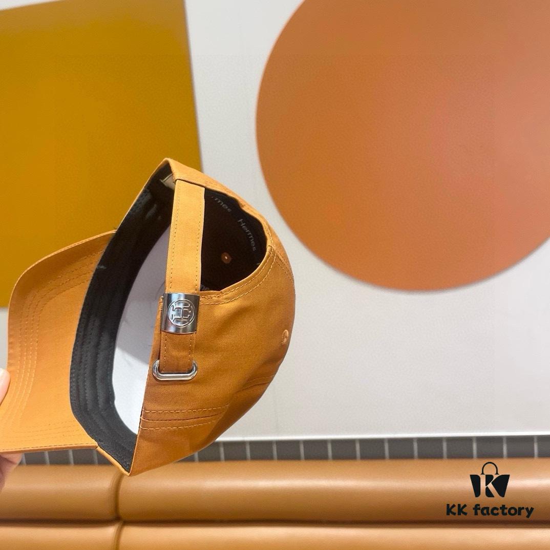 New Arrival HERMÈS Latest Authentic Baseball Cap, Color-Blocked H Design, Premium Craftsmanship with Original Breathable Canvas Fabric and Factory Stainless Steel Adjuster