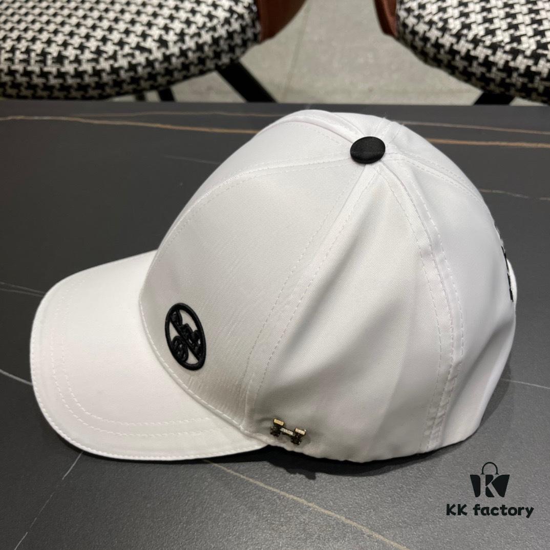 HERMÈS Original Design Baseball Cap, Classic H Logo, Premium Custom Molded Construction, Authentic Breathable Canvas Fabric, Exquisite Craftsmanship, Stylish and High Quality
