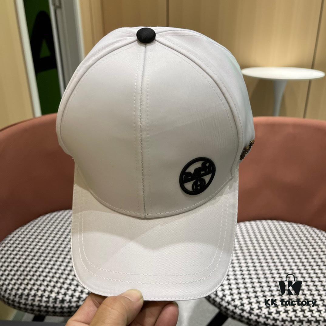 HERMÈS Original Design Baseball Cap, Classic H Logo, Premium Custom Molded Construction, Authentic Breathable Canvas Fabric, Exquisite Craftsmanship, Stylish and High Quality