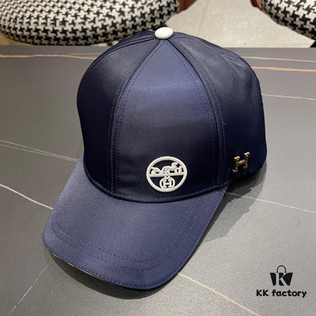 HERMÈS Original Quality Baseball Cap, Classic H Design, Premium Custom Molded, Authentic Breathable Canvas Fabric, Exquisite Craftsmanship, Stylish and High-Quality
