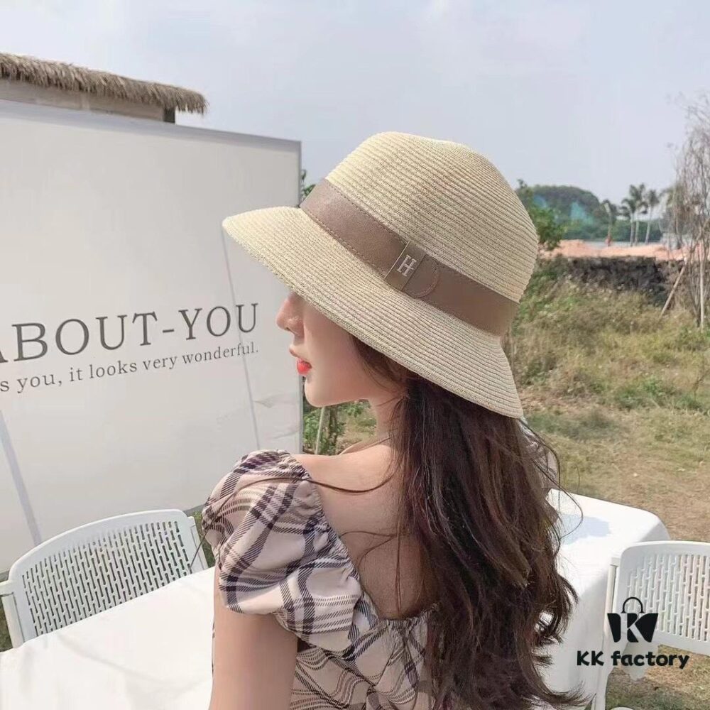 Hermes New Arrival Panama Hat, Fine Straw Fedora, Essential for Elegant Ladies, Head Circumference 57cm