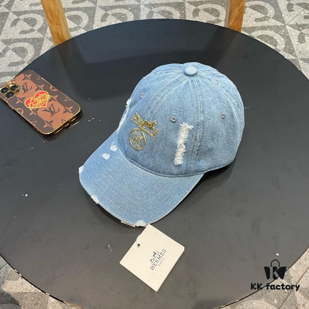 HERMÈS Denim Baseball Cap, Classic H, Authentic Custom Mold Design, Premium Original Breathable Canvas Fabric with Top-Grade Original Steel Adjustable Buckle, Exquisite Craftsmanship, Stylish and Handsome, Exceptional Quality