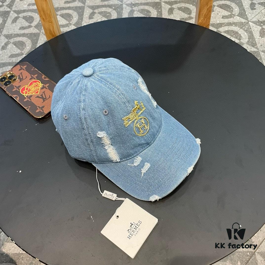 HERMÈS Denim Baseball Cap, Classic H, Authentic Custom Mold Design, Premium Original Breathable Canvas Fabric with Top-Grade Original Steel Adjustable Buckle, Exquisite Craftsmanship, Stylish and Handsome, Exceptional Quality