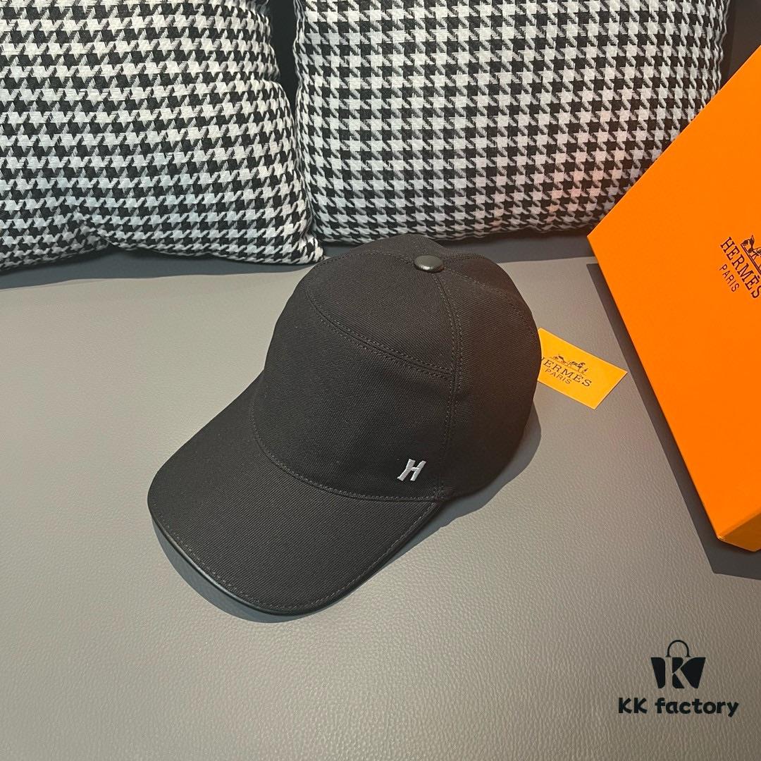 Box and cloth bag included, HERMÈS original order baseball cap, classic H design, authentic mold custom-made, premium breathable canvas fabric with top-layer cowhide, original factory stainless steel adjustable buckle, exquisite craftsmanship, stylish and handsome with outstanding quality!