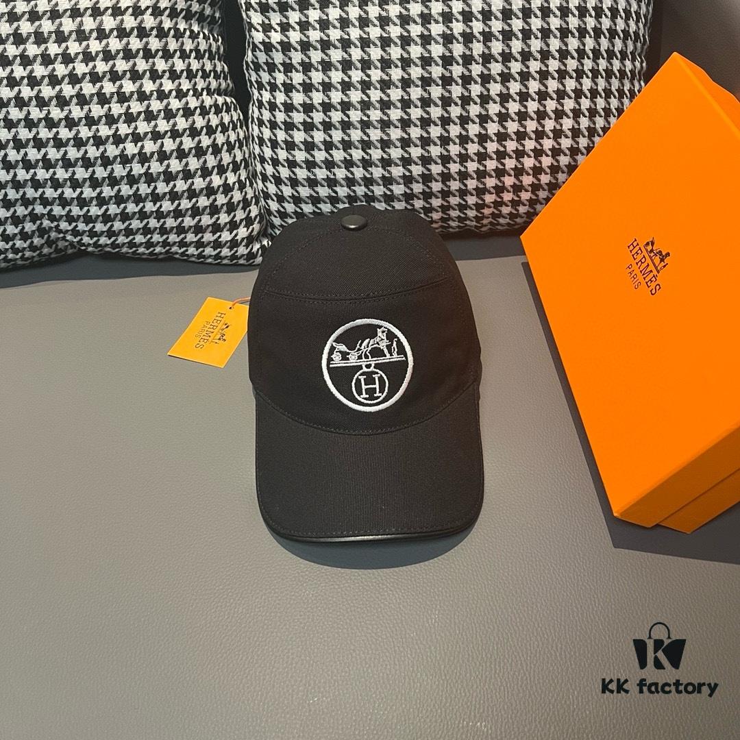 Box and Cloth Bag Included, HERMÈS Original Design Baseball Cap, Classic H, Authentic Mold Custom Made, Premium Canvas Fabric with Top Layer Leather, Original Factory Stainless Steel Adjustable Buckle, Exquisite Craftsmanship, Stylish and High Quality