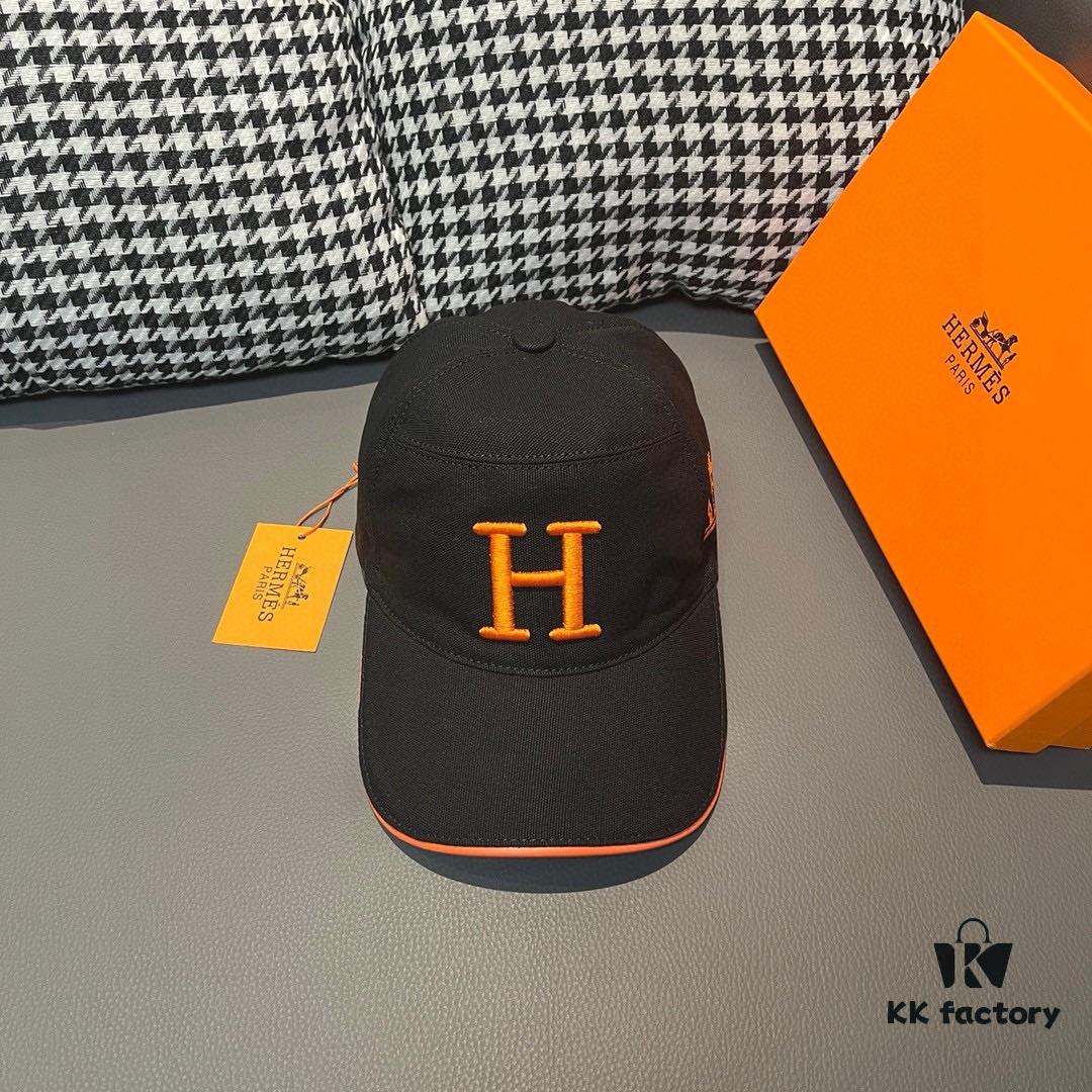 Box and Cloth Bag Included, HERMÈS Original Order Baseball Cap, Classic H Design, Genuine Leather and Breathable Canvas, Premium Steel Buckle