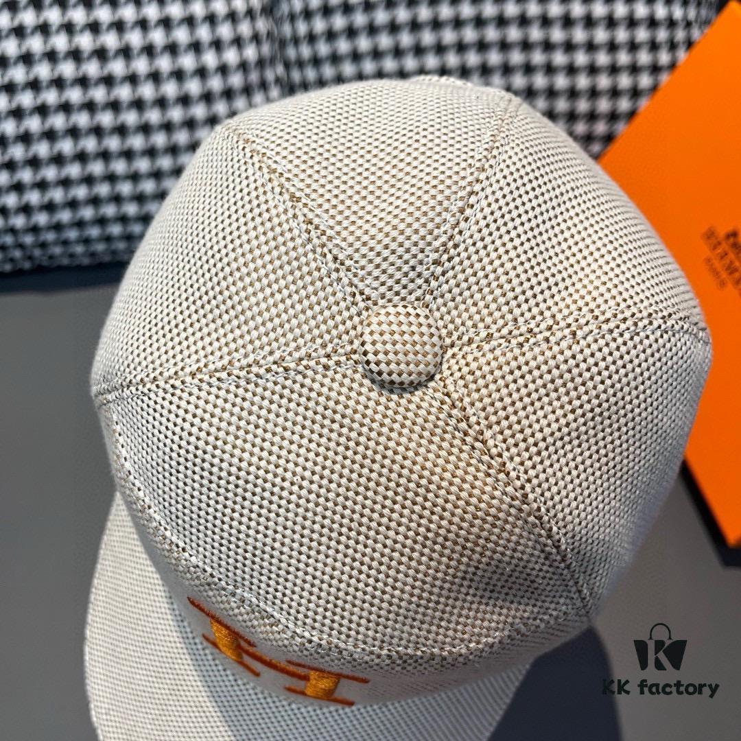 Box and cloth bag included, HERMÈS (Hermes) original order baseball cap, classic H design, genuine mold custom-made, authentic breathable canvas fabric + top-layer cowhide, original factory stainless steel adjustment buckle, exquisite craftsmanship, stylish and handsome with outstanding quality!