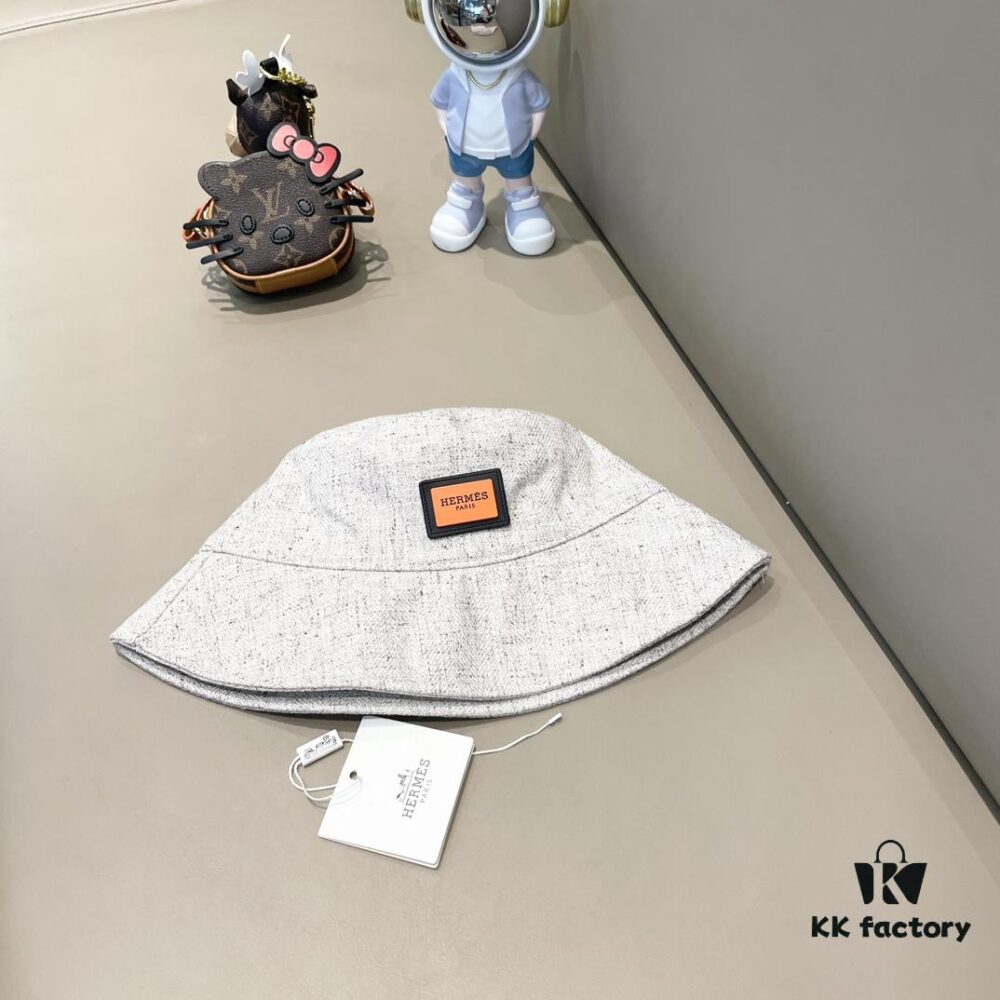 New Arrival HERMÈS (Hermes) 2024 Autumn Fisherman Hat for Men, Versatile Everyday Style, Perfect Streetwear Accessory