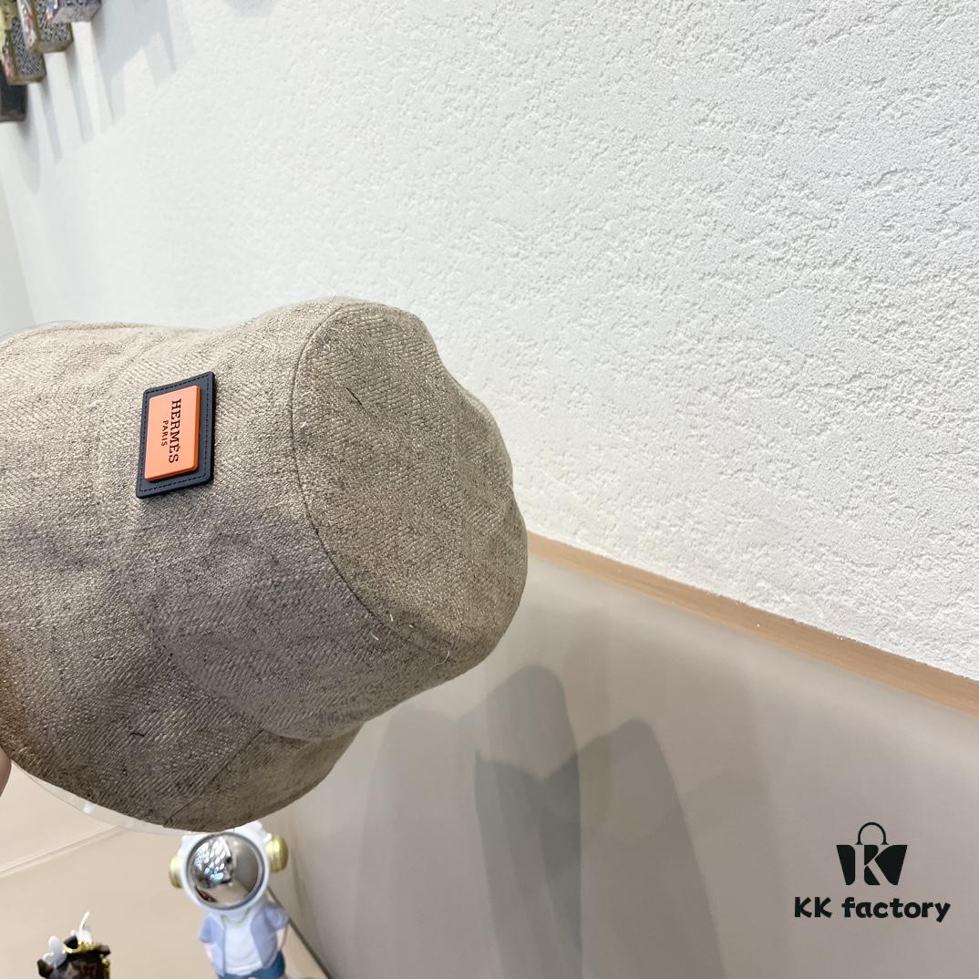 New Arrival HERMÈS (Hermes) 2024 Autumn Fisherman Hat for Men, Stylish and Versatile Everyday Streetwear Accessory