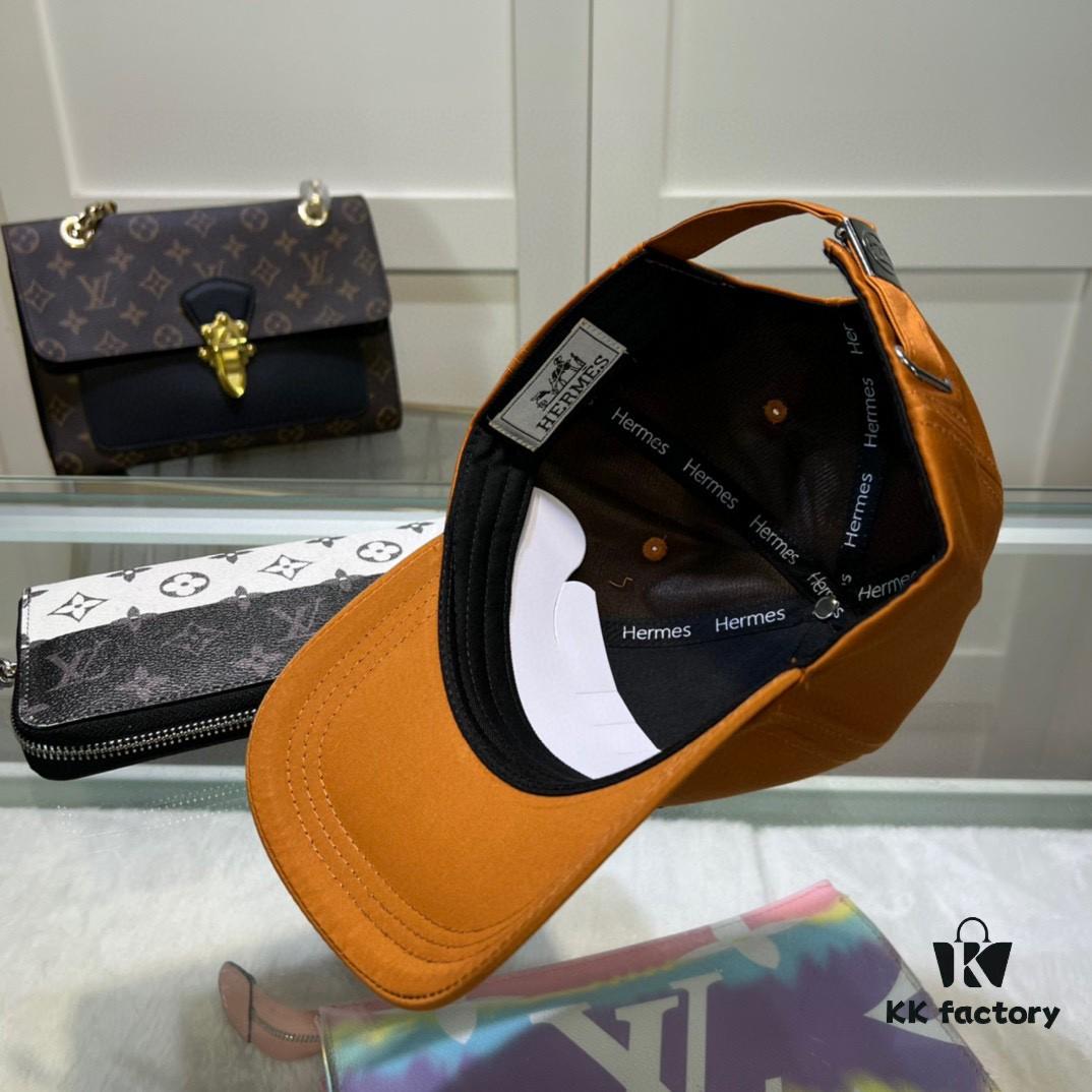 Hermes Limited Edition Embroidered Baseball Cap with Dust Bag, Official Website Original Lining, High Version, Breathable and Comfortable, Ultra-high Sun Protection, Elegant and Stylish