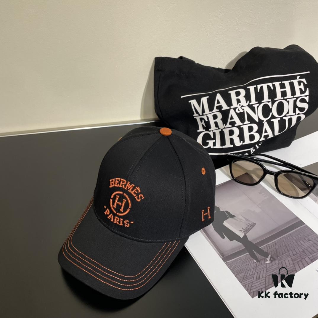 New Arrival HERMÈS (Hermès) Latest Original Quality Baseball Cap, Color-Blocked H Design, Authentic Mold Custom Made, Premium Breathable Canvas Fabric with Original Factory Stainless Steel Adjustable Buckle, Exquisite Craftsmanship, Stylish and Handsome, Exceptional Quality