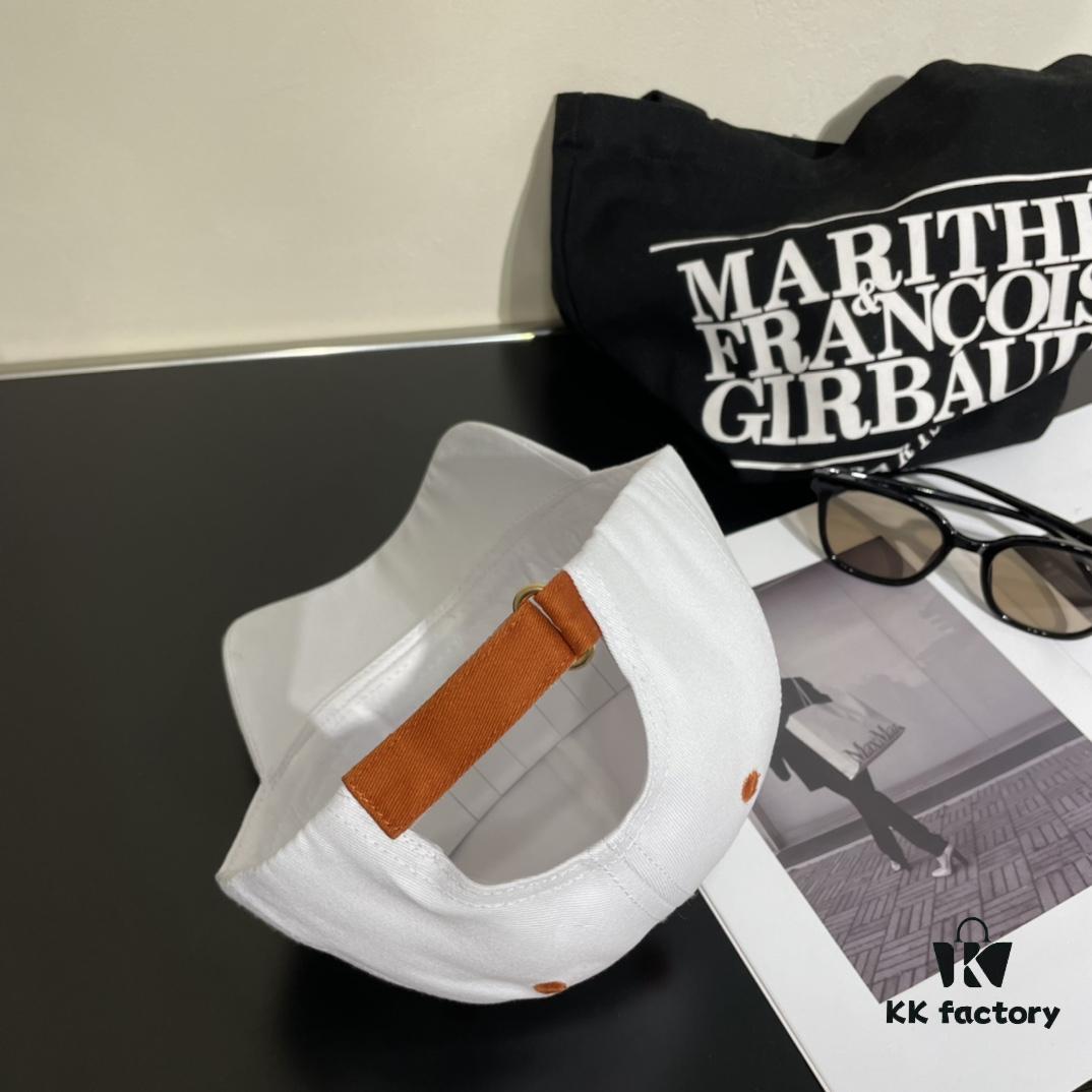 New Arrival HERMÈS Latest Style Authentic Single Baseball Cap, Color-Blocked H, Official Mold Custom Made, Original Breathable Canvas Fabric with Factory Stainless Steel Adjustable Buckle, Exquisite Craftsmanship, Stylish and Handsome, Premium Quality