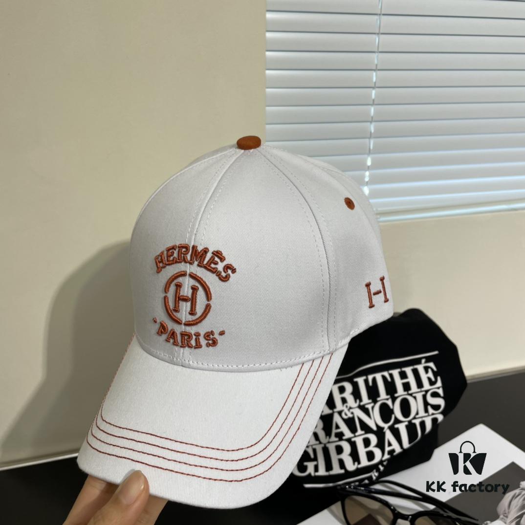 New Arrival HERMÈS Latest Style Authentic Single Baseball Cap, Color-Blocked H, Official Mold Custom Made, Original Breathable Canvas Fabric with Factory Stainless Steel Adjustable Buckle, Exquisite Craftsmanship, Stylish and Handsome, Premium Quality