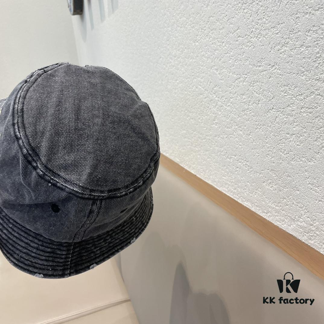 Hermes 2024 Fall/Winter 6cm Small Brim, Americana Vintage Washed Distressed Denim Fisherman Hat