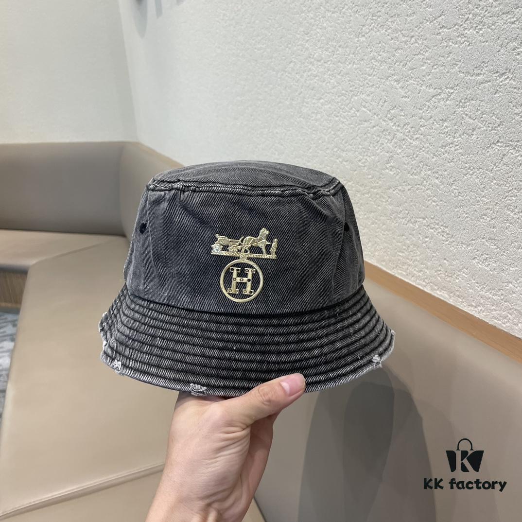 Hermes 2024 Fall/Winter 6cm Small Brim, Americana Vintage Washed Distressed Denim Fisherman Hat