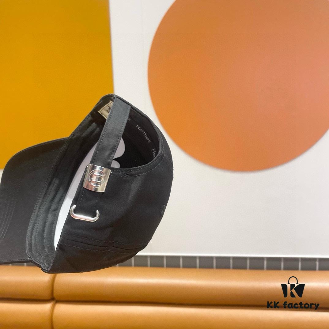 New Arrival HERMÈS (Hermes) Latest Original Order Baseball Cap, Color-Blocked H, Authentic Mold Customized, Original Breathable Canvas Fabric with Factory Stainless Steel Adjustable Buckle, Exquisite Craftsmanship, Stylish and Handsome, Premium Quality