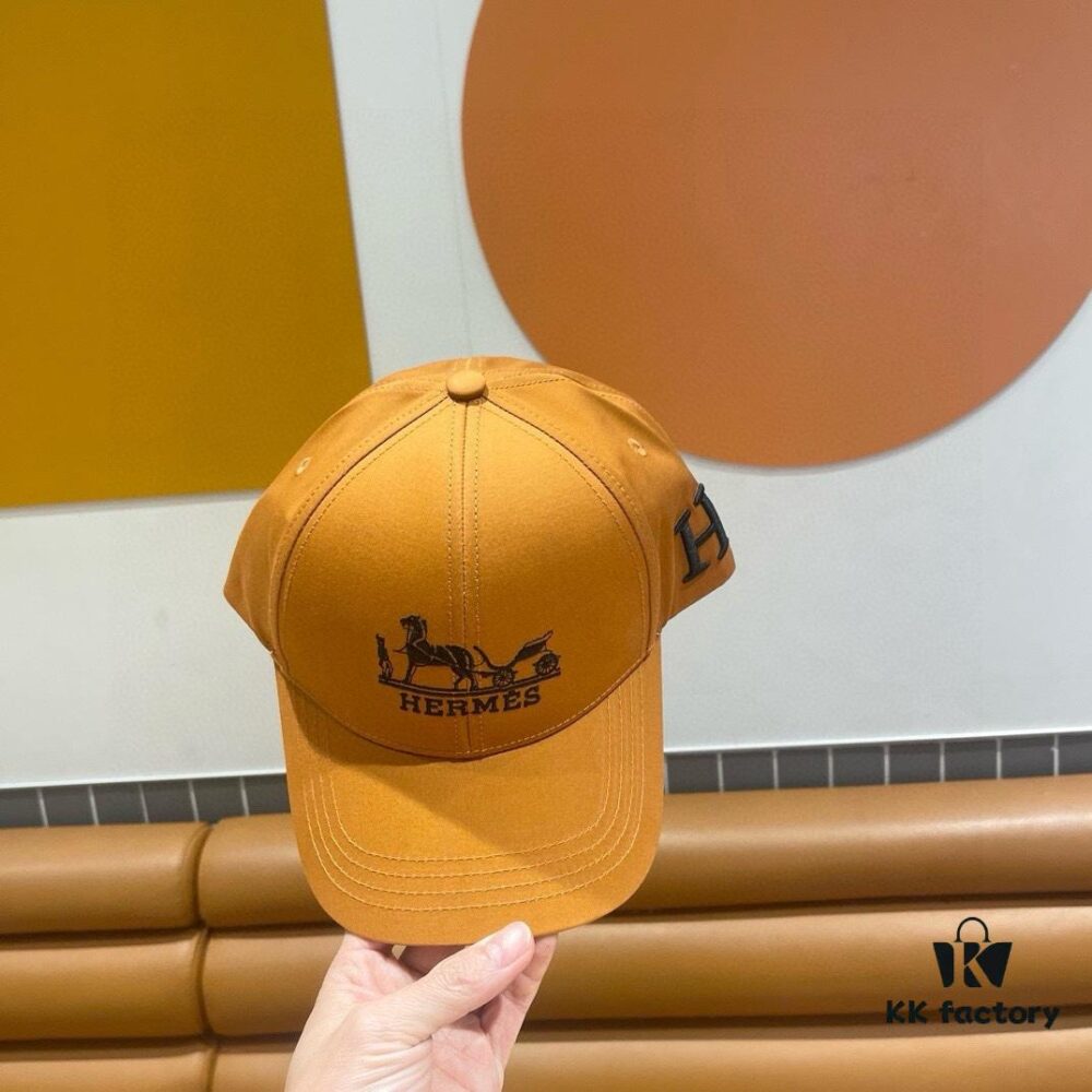 New Arrival HERMÈS Latest Authentic Baseball Cap, Color-Block H Design, Premium Craftsmanship with Original Breathable Canvas Fabric and Steel Adjustable Buckle
