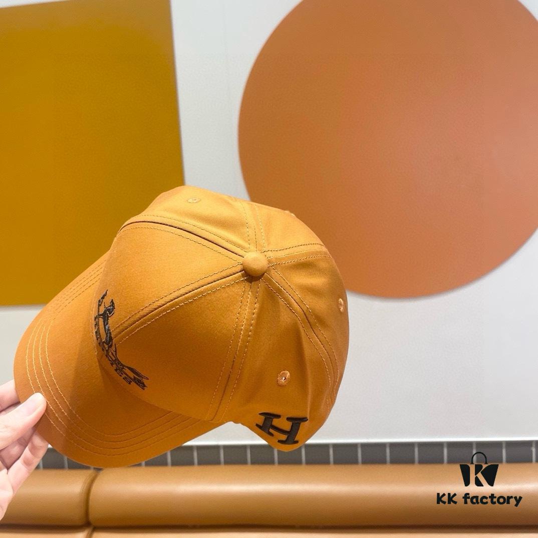 New Arrival HERMÈS Latest Authentic Baseball Cap, Color-Block H Design, Premium Craftsmanship with Original Breathable Canvas Fabric and Steel Adjustable Buckle