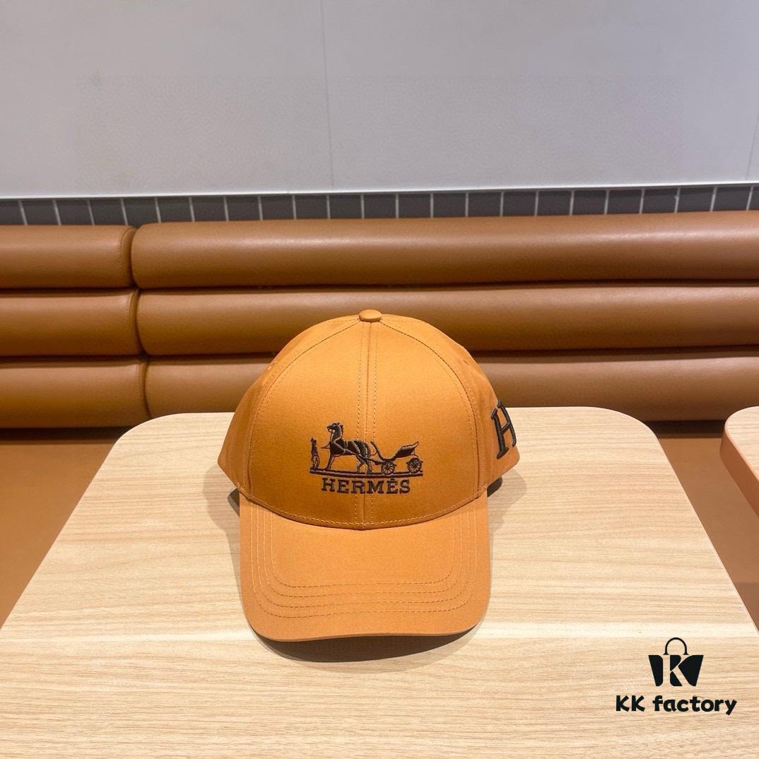 New Arrival HERMÈS Latest Authentic Baseball Cap, Color-Block H Design, Premium Craftsmanship with Original Breathable Canvas Fabric and Steel Adjustable Buckle
