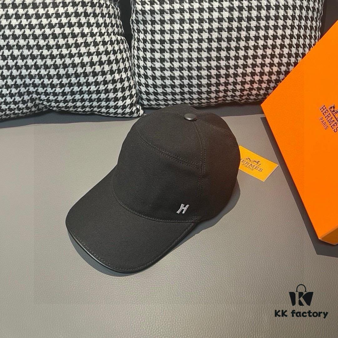 Box with Cloth Bag, HERMÈS Original Design Baseball Cap, Classic H, Authentic Mold Custom-Made, Premium Canvas Fabric with Genuine Top-Layer Leather, Original Factory Stainless Steel Adjustable Buckle, Exquisite Craftsmanship, Fashionable and Handsome, Superior Quality! Hat, Fisherman Cap, Baseball Cap, Knit Cap