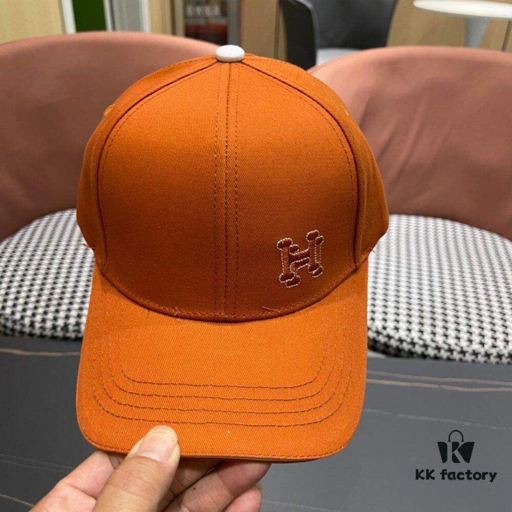 Hermes Baseball Cap 2024, Official Website Original Lining, High-Version Breathable and Comfortable Sun Protection Hat with Elegant Ladylike Style