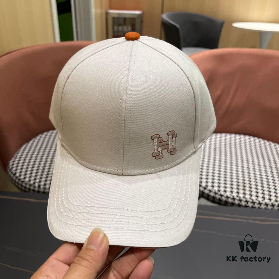 Hermes 2024 Baseball Cap, Official Website Original Lining, High-Version Quality Choice – Breathable, Comfortable, Ultra Sun Protection, Elegant and Stylish Lady's Hat, Fisherman Cap, Knit Cap