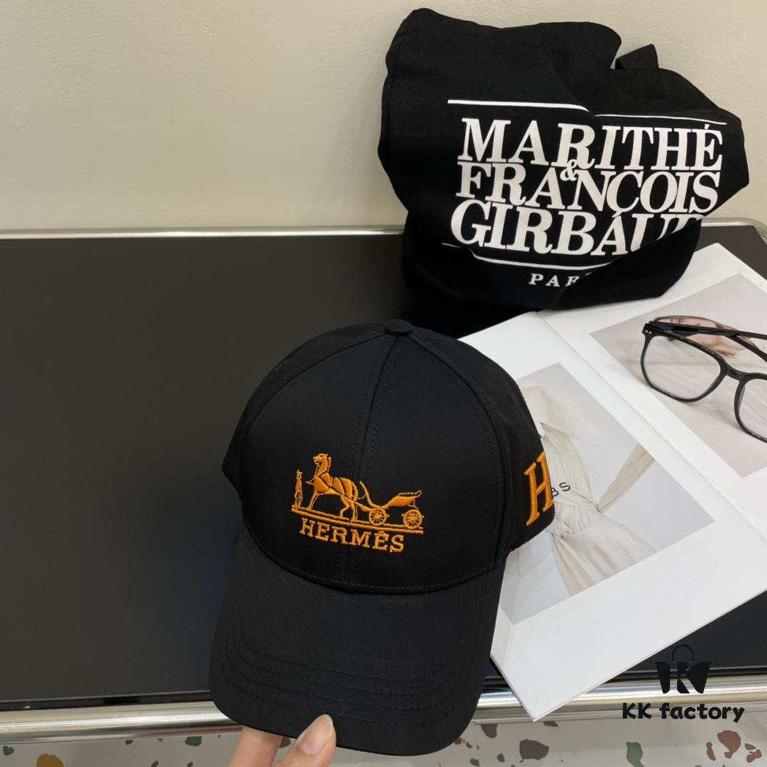 New Arrival HERMÈS Latest Original Design Baseball Cap, Color-Block H Logo, Authentic Mold Custom Made, Premium Breathable Canvas Fabric with Original Factory Stainless Steel Adjustable Buckle, Exquisite Craftsmanship, Stylish and Handsome, Outstanding Quality