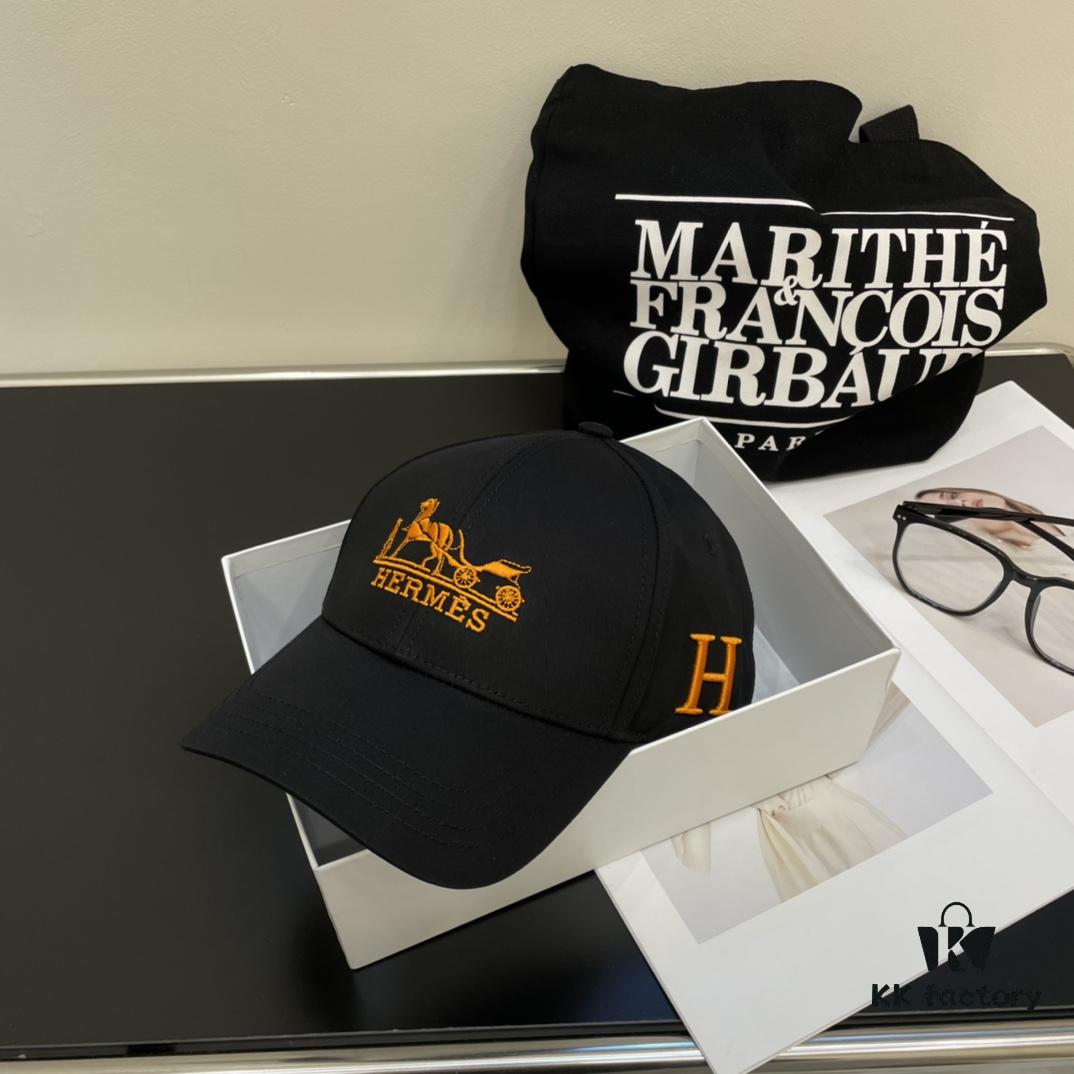 New Arrival HERMÈS Latest Original Design Baseball Cap, Color-Block H Logo, Authentic Mold Custom Made, Premium Breathable Canvas Fabric with Original Factory Stainless Steel Adjustable Buckle, Exquisite Craftsmanship, Stylish and Handsome, Outstanding Quality