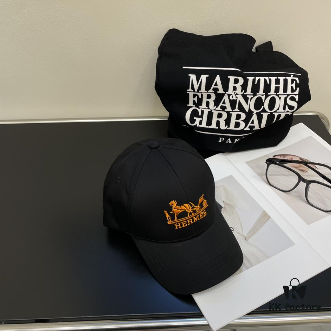 New Arrival HERMÈS Latest Original Design Baseball Cap, Color-Block H Logo, Authentic Mold Custom Made, Premium Breathable Canvas Fabric with Original Factory Stainless Steel Adjustable Buckle, Exquisite Craftsmanship, Stylish and Handsome, Outstanding Quality