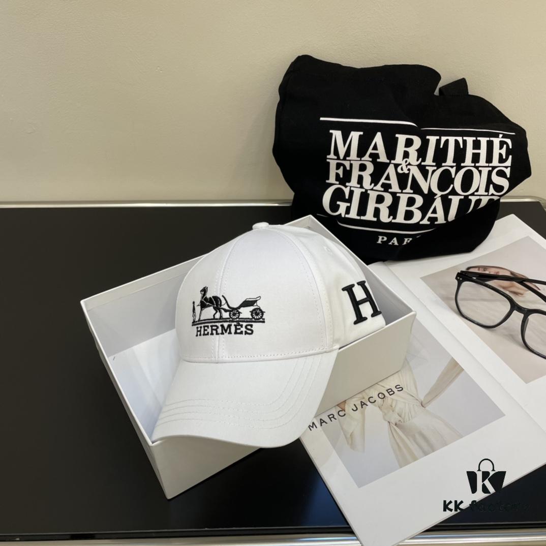 New Arrival HERMÈS (Hermes) Latest Style Original Single Baseball Cap, Color-Blocked H, Authentic Mold Custom-Made, Premium Breathable Canvas Fabric with Original Factory Stainless Steel Adjustable Buckle, Exquisite Craftsmanship, Stylish and Handsome, Outstanding Quality