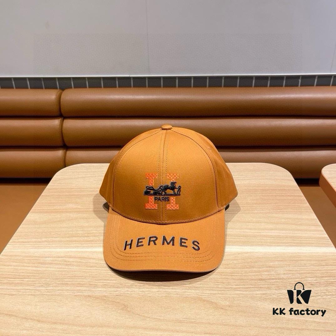 New Arrival HERMÈS Latest Original Quality Baseball Cap, Color-Block H Design, Premium Craftsmanship with Authentic Molded Customization, Original Breathable Canvas Fabric and Factory Stainless Steel Adjustable Buckle, Exquisitely Made, Stylish and High-Quality