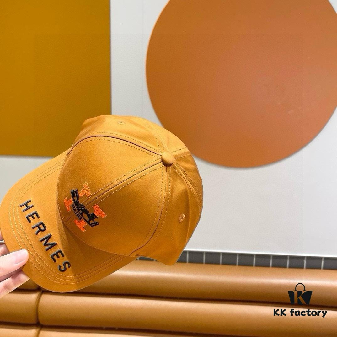 New Arrival HERMÈS Latest Original Quality Baseball Cap, Color-Block H Design, Premium Craftsmanship with Authentic Molded Customization, Original Breathable Canvas Fabric and Factory Stainless Steel Adjustable Buckle, Exquisitely Made, Stylish and High-Quality