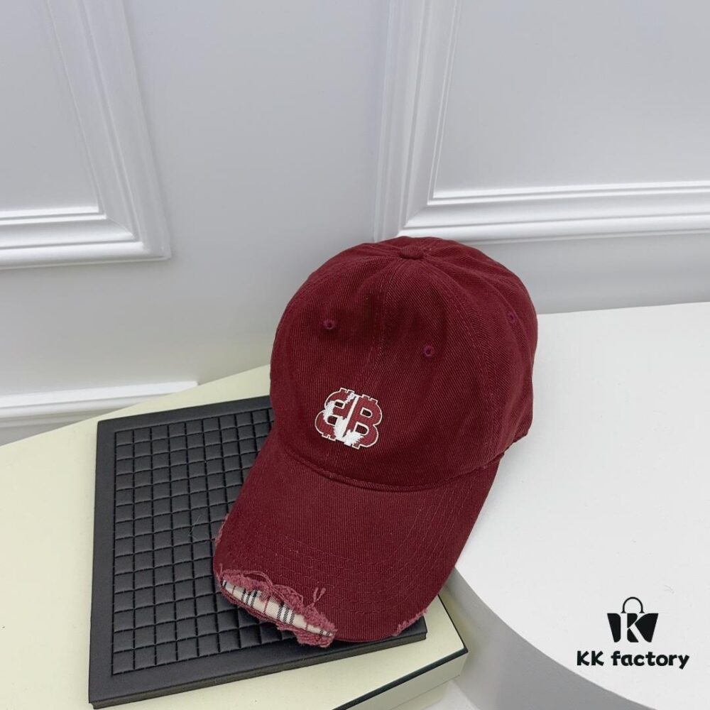 BALENCIAGA New Arrival ✓ Handcrafted Cutting Design Fully Loaded with Style!