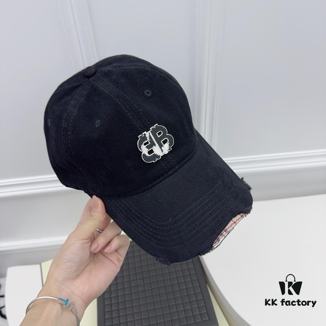 BALENCIAGA New Arrival ✓ Handcrafted Cutting Design Fully Loaded with Style!