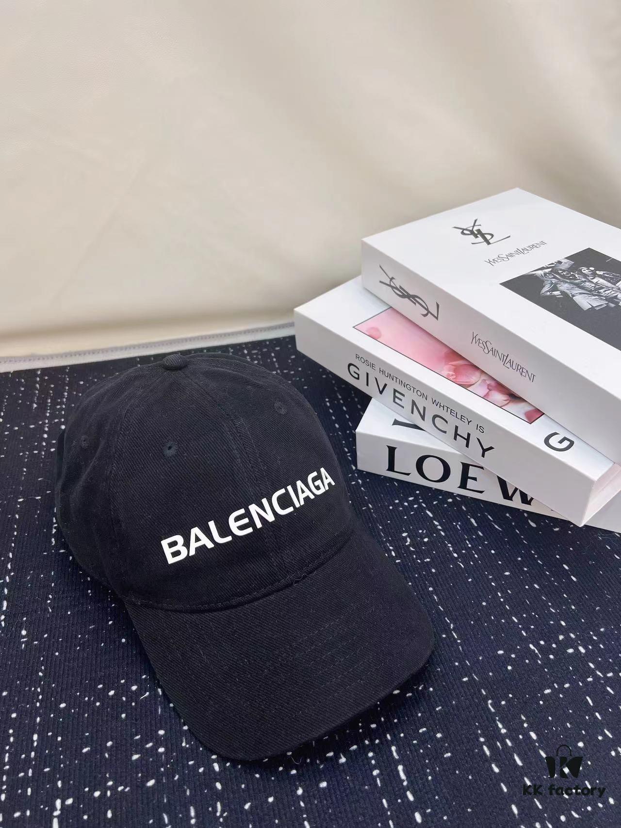 Balenciaga New Solid Color Baseball Cap