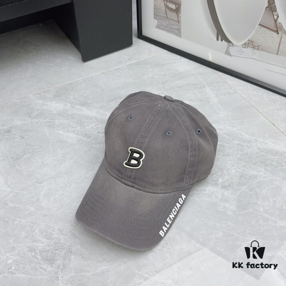 Balenciaga New Washed Baseball Cap