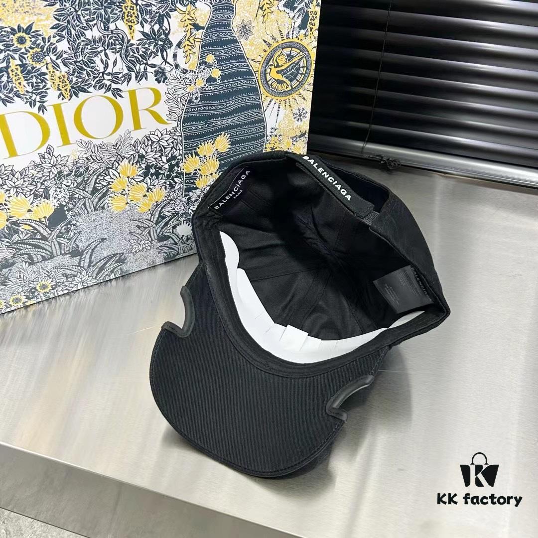 Balencia ~ New Style Cut-Out Baseball Cap