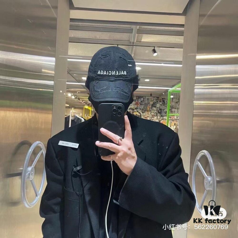 BALENCIAGA Destroyed Baseball Cap