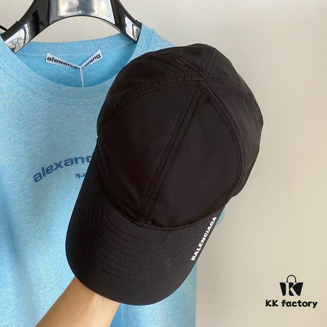 BALENCIA - Letter Logo Baseball Cap