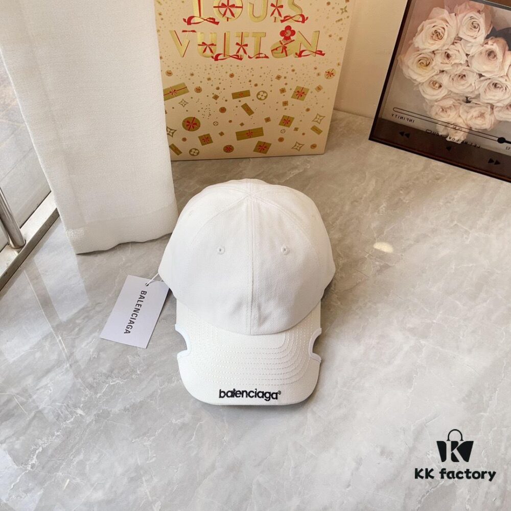 Balencia ~ New Style Cut-out Baseball Cap